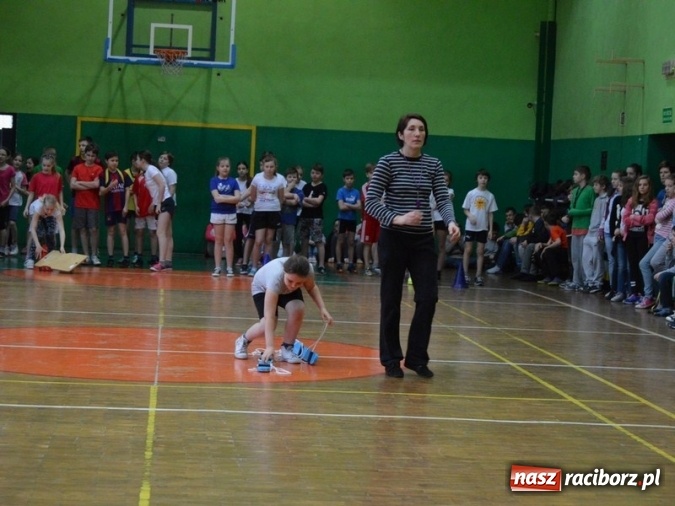 Zdjęcie w galerii na portalu naszraciborz.pl: Czwórka na sportowo wita dzień wiosny  wiadomości z regionu