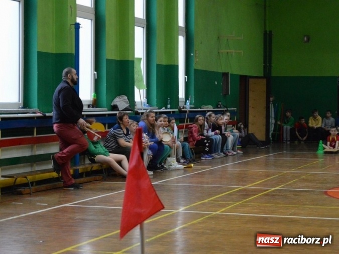 Zdjęcie w galerii na portalu naszraciborz.pl: Czwórka na sportowo wita dzień wiosny  wiadomości z regionu