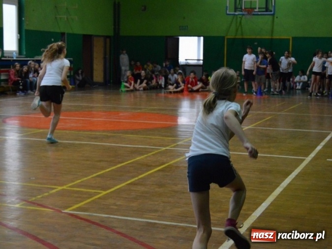 Zdjęcie w galerii na portalu naszraciborz.pl: Czwórka na sportowo wita dzień wiosny  wiadomości z regionu