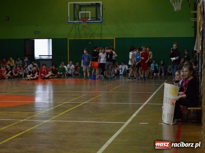 Zdjęcie w galerii na portalu naszraciborz.pl: Czwórka na sportowo wita dzień wiosny  wiadomości z regionu