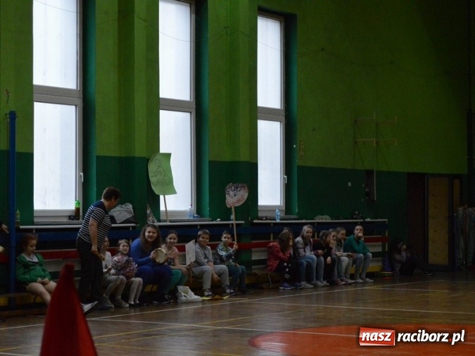 Zdjęcie w galerii na portalu naszraciborz.pl: Czwórka na sportowo wita dzień wiosny  wiadomości z regionu