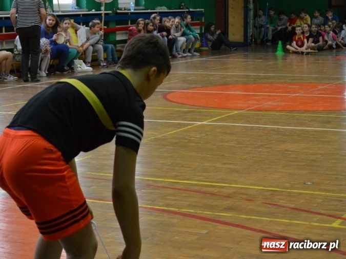 Zdjęcie w galerii na portalu naszraciborz.pl: Czwórka na sportowo wita dzień wiosny  wiadomości z regionu