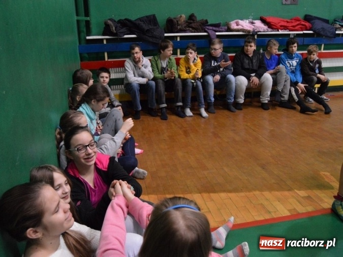 Zdjęcie w galerii na portalu naszraciborz.pl: Czwórka na sportowo wita dzień wiosny  wiadomości z regionu