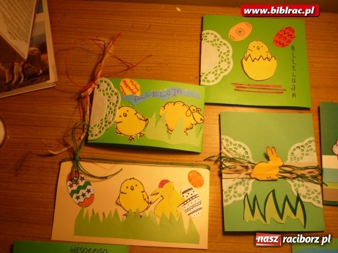 Zdjęcie w galerii na portalu naszraciborz.pl: Warsztatowe spotkanie Klubu Przyjaciół Biblioteki na Ostrogu  wiadomości z regionu