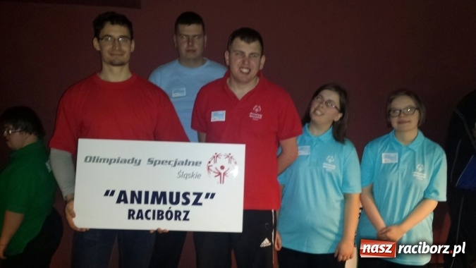 Zdjęcie w galerii na portalu naszraciborz.pl: Złoto i brąz Animuszu na Turnieju Bowlingowym w Katowicach wiadomości z regionu