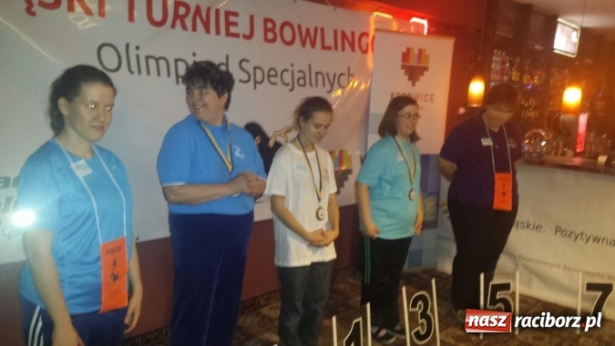 Zdjęcie w galerii na portalu naszraciborz.pl: Złoto i brąz Animuszu na Turnieju Bowlingowym w Katowicach wiadomości z regionu