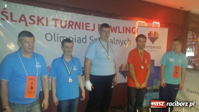 Zdjęcie w galerii na portalu naszraciborz.pl: Złoto i brąz Animuszu na Turnieju Bowlingowym w Katowicach wiadomości z regionu