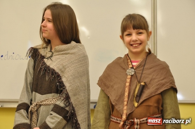 Zdjęcie w galerii na portalu naszraciborz.pl: Już wiemy, co nas kręci i jakie mamy talenty! Pierwszy dzień wiosny w SP18 wiadomości z regionu