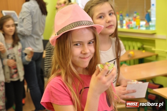 Zdjęcie w galerii na portalu naszraciborz.pl: Już wiemy, co nas kręci i jakie mamy talenty! Pierwszy dzień wiosny w SP18 wiadomości z regionu