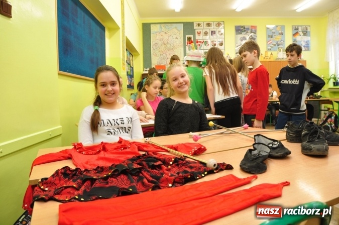 Zdjęcie w galerii na portalu naszraciborz.pl: Już wiemy, co nas kręci i jakie mamy talenty! Pierwszy dzień wiosny w SP18 wiadomości z regionu