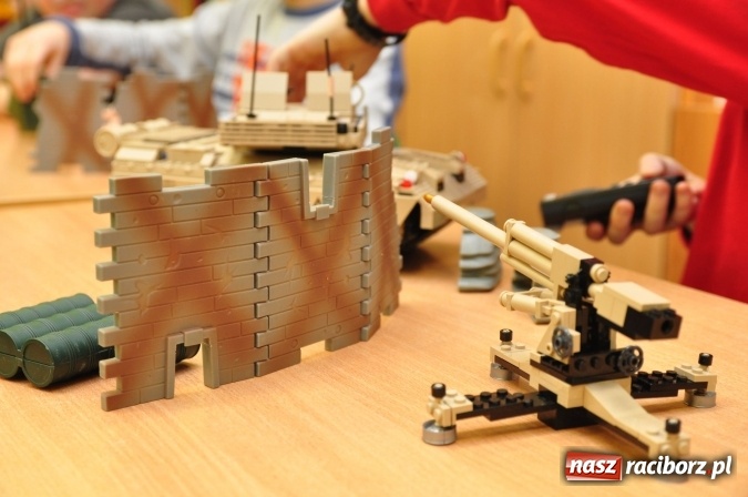 Zdjęcie w galerii na portalu naszraciborz.pl: Już wiemy, co nas kręci i jakie mamy talenty! Pierwszy dzień wiosny w SP18 wiadomości z regionu