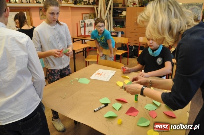 Zdjęcie w galerii na portalu naszraciborz.pl: Już wiemy, co nas kręci i jakie mamy talenty! Pierwszy dzień wiosny w SP18 wiadomości z regionu