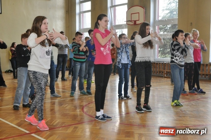 Zdjęcie w galerii na portalu naszraciborz.pl: Już wiemy, co nas kręci i jakie mamy talenty! Pierwszy dzień wiosny w SP18 wiadomości z regionu