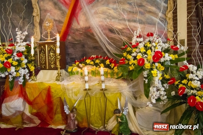 Zdjęcie w galerii na portalu naszraciborz.pl: Groby Pańskie w kościołach w Raciborzu i miejscowościach powiatu raciborskiego wiadomości z regionu