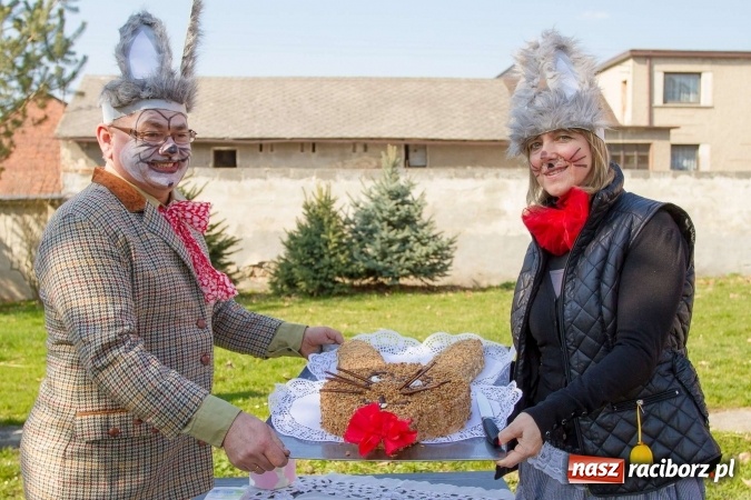 Zdjęcie w galerii na portalu naszraciborz.pl: Wielkanocne spotkanie w farskich ogrodach wiadomości z regionu