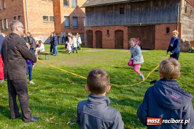 Zdjęcie w galerii na portalu naszraciborz.pl: Wielkanocne spotkanie w farskich ogrodach wiadomości z regionu