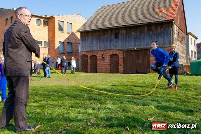 Zdjęcie w galerii na portalu naszraciborz.pl: Wielkanocne spotkanie w farskich ogrodach wiadomości z regionu