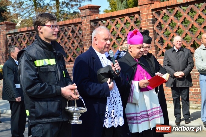 Zdjęcie w galerii na portalu naszraciborz.pl: Bieńkowicki wielkanocny obch&oacute;d p&oacute;l wiadomości z regionu