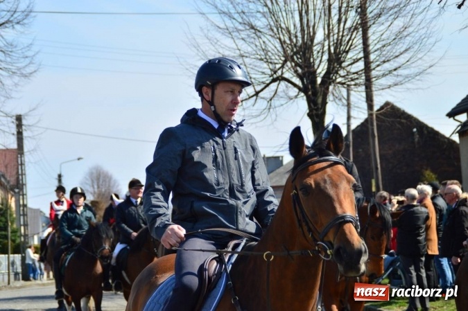 Zdjęcie w galerii na portalu naszraciborz.pl: Bieńkowicki wielkanocny obch&oacute;d p&oacute;l wiadomości z regionu