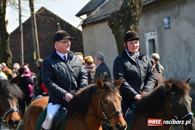 Zdjęcie w galerii na portalu naszraciborz.pl: Bieńkowicki wielkanocny obch&oacute;d p&oacute;l wiadomości z regionu