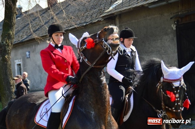 Zdjęcie w galerii na portalu naszraciborz.pl: Bieńkowicki wielkanocny obch&oacute;d p&oacute;l wiadomości z regionu