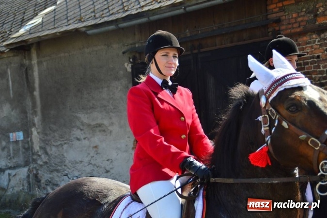Zdjęcie w galerii na portalu naszraciborz.pl: Bieńkowicki wielkanocny obch&oacute;d p&oacute;l wiadomości z regionu