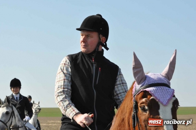 Zdjęcie w galerii na portalu naszraciborz.pl: Bieńkowicki wielkanocny obch&oacute;d p&oacute;l wiadomości z regionu