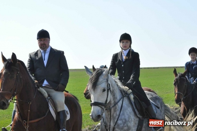 Zdjęcie w galerii na portalu naszraciborz.pl: Bieńkowicki wielkanocny obch&oacute;d p&oacute;l wiadomości z regionu