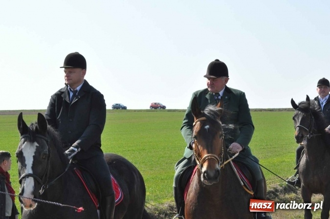 Zdjęcie w galerii na portalu naszraciborz.pl: Bieńkowicki wielkanocny obch&oacute;d p&oacute;l wiadomości z regionu