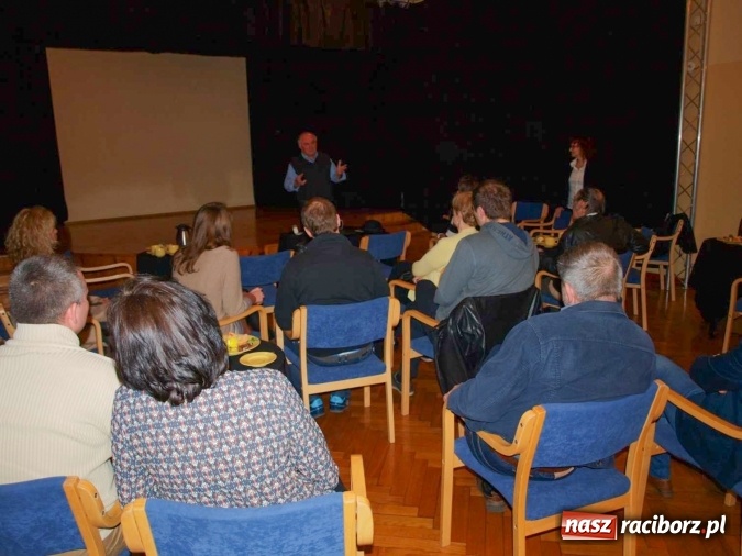 Zdjęcie w galerii na portalu naszraciborz.pl: Filmowo w Święta - 80. urodziny Zdenka Sveraka w Strzesze  wiadomości z regionu