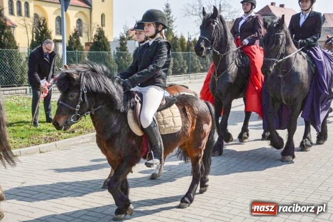 Zdjęcie w galerii na portalu naszraciborz.pl: Zawada Książęca - nadodrzańska procesja wielkanocna  wiadomości z regionu