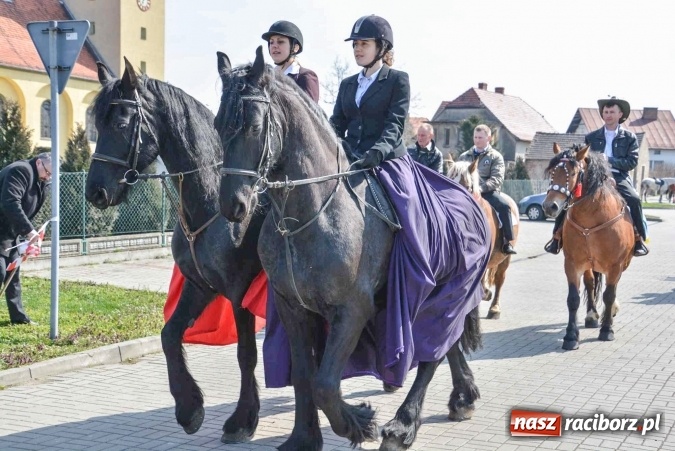 Zdjęcie w galerii na portalu naszraciborz.pl: Zawada Książęca - nadodrzańska procesja wielkanocna  wiadomości z regionu