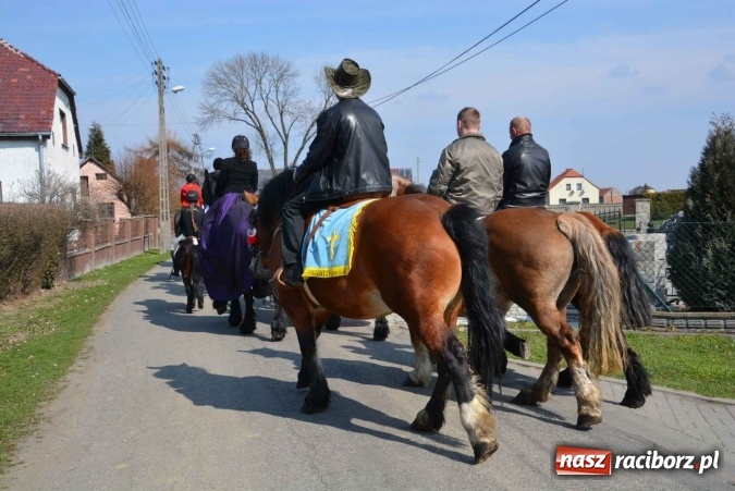 Zdjęcie w galerii na portalu naszraciborz.pl: Zawada Książęca - nadodrzańska procesja wielkanocna  wiadomości z regionu