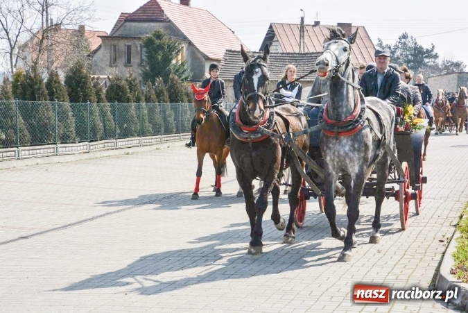Zdjęcie w galerii na portalu naszraciborz.pl: Zawada Książęca - nadodrzańska procesja wielkanocna  wiadomości z regionu