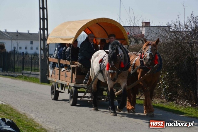 Zdjęcie w galerii na portalu naszraciborz.pl: Zawada Książęca - nadodrzańska procesja wielkanocna  wiadomości z regionu