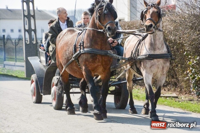 Zdjęcie w galerii na portalu naszraciborz.pl: Zawada Książęca - nadodrzańska procesja wielkanocna  wiadomości z regionu