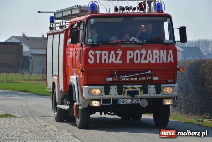 Zdjęcie w galerii na portalu naszraciborz.pl: Zawada Książęca - nadodrzańska procesja wielkanocna  wiadomości z regionu