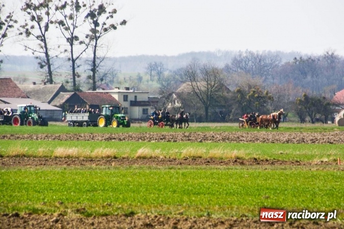 Zdjęcie w galerii na portalu naszraciborz.pl: Zawada Książęca - nadodrzańska procesja wielkanocna  wiadomości z regionu