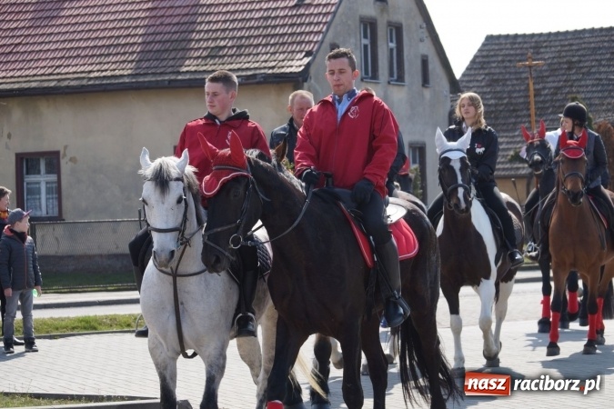 Zdjęcie w galerii na portalu naszraciborz.pl: Zawada Książęca - nadodrzańska procesja wielkanocna  wiadomości z regionu