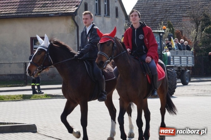 Zdjęcie w galerii na portalu naszraciborz.pl: Zawada Książęca - nadodrzańska procesja wielkanocna  wiadomości z regionu
