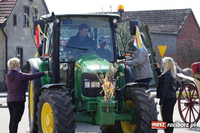 Zdjęcie w galerii na portalu naszraciborz.pl: Zawada Książęca - nadodrzańska procesja wielkanocna  wiadomości z regionu