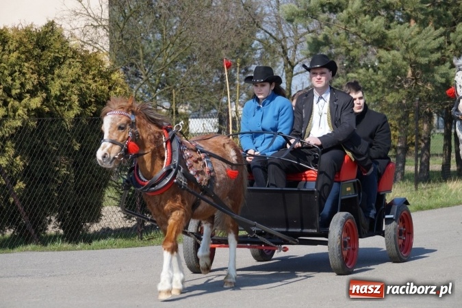 Zdjęcie w galerii na portalu naszraciborz.pl: Zawada Książęca - nadodrzańska procesja wielkanocna  wiadomości z regionu