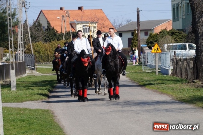 Zdjęcie w galerii na portalu naszraciborz.pl: Zawada Książęca - nadodrzańska procesja wielkanocna  wiadomości z regionu