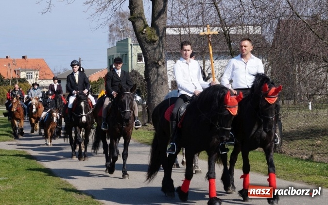 Zdjęcie w galerii na portalu naszraciborz.pl: Zawada Książęca - nadodrzańska procesja wielkanocna  wiadomości z regionu
