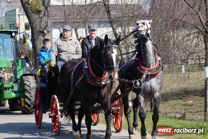 Zdjęcie w galerii na portalu naszraciborz.pl: Zawada Książęca - nadodrzańska procesja wielkanocna  wiadomości z regionu