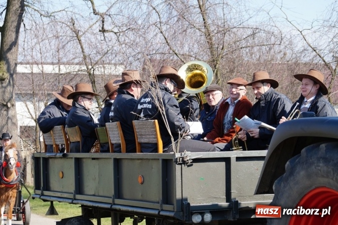 Zdjęcie w galerii na portalu naszraciborz.pl: Zawada Książęca - nadodrzańska procesja wielkanocna  wiadomości z regionu
