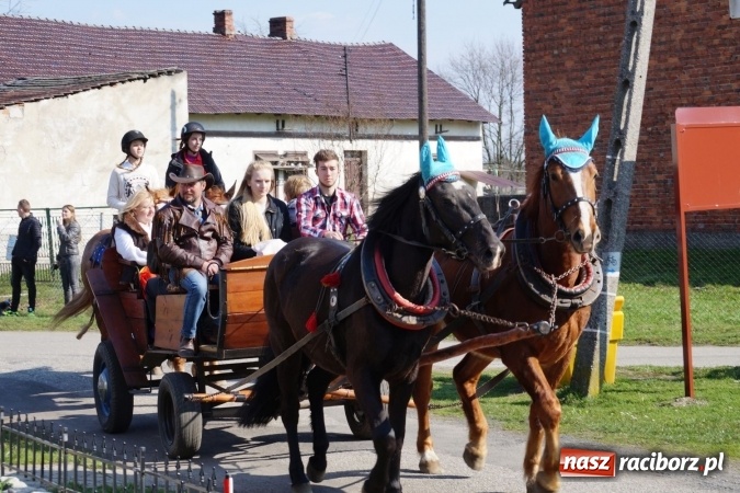 Zdjęcie w galerii na portalu naszraciborz.pl: Zawada Książęca - nadodrzańska procesja wielkanocna  wiadomości z regionu