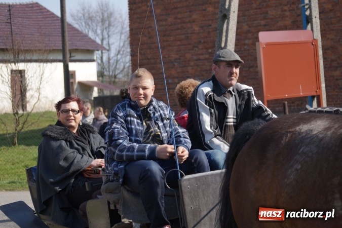 Zdjęcie w galerii na portalu naszraciborz.pl: Zawada Książęca - nadodrzańska procesja wielkanocna  wiadomości z regionu