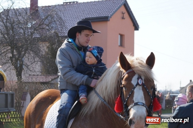 Zdjęcie w galerii na portalu naszraciborz.pl: Zawada Książęca - nadodrzańska procesja wielkanocna  wiadomości z regionu