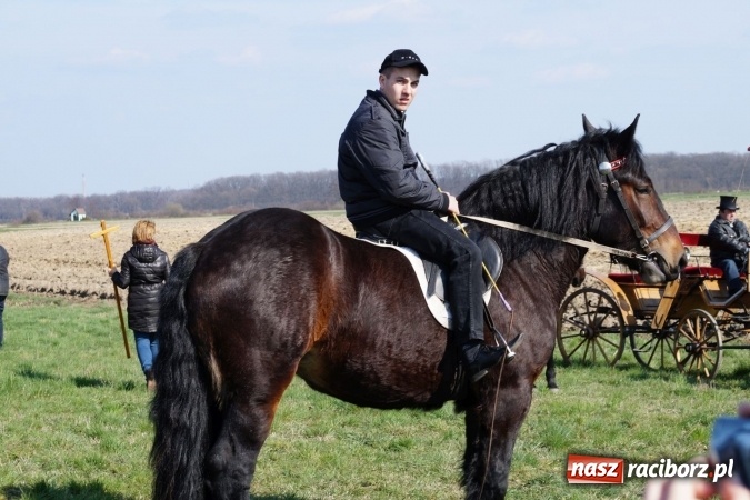 Zdjęcie w galerii na portalu naszraciborz.pl: Zawada Książęca - nadodrzańska procesja wielkanocna  wiadomości z regionu